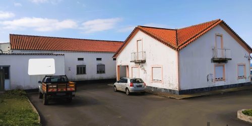 0ba77045-8a11-4362-81e7-ff8077fe0371-1