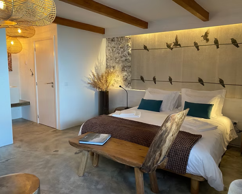 17c305_d7c2d6edd6fb4b7f9e6e5e56fa496bb7mv2