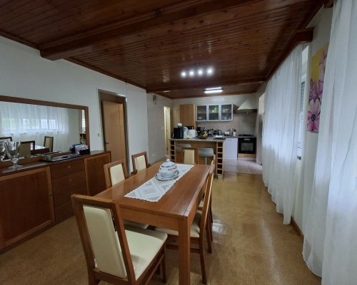 81f383cf-7525-439b-ad2a-3846a51050be