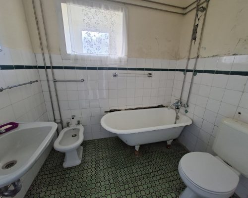 9aeffdf4-2b9e-4d47-8118-a1ac8e2633dc