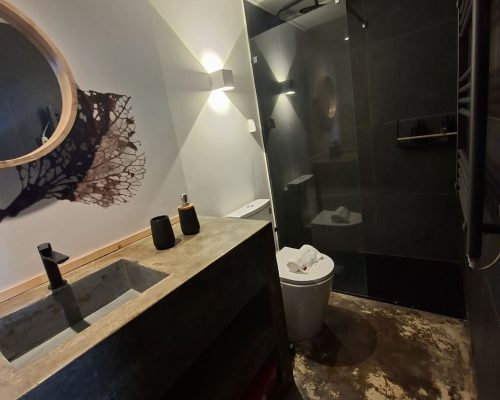 c8c0b302-75d0-495d-b073-60068bedea5c